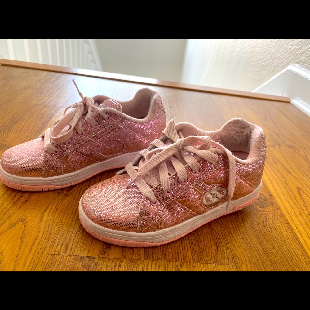 Girls Pink Heelys
